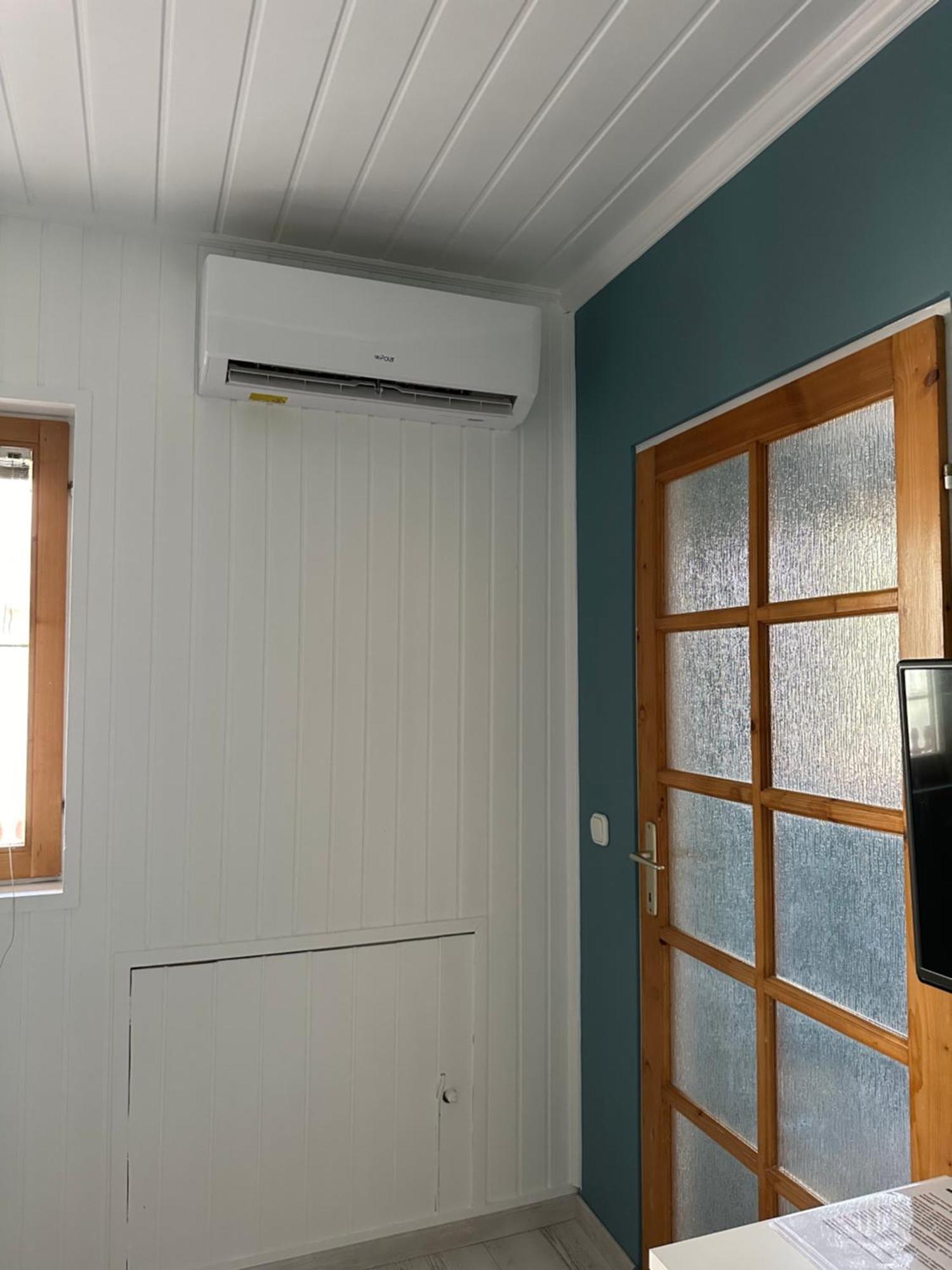 Andrea Apartman Buk Luaran gambar