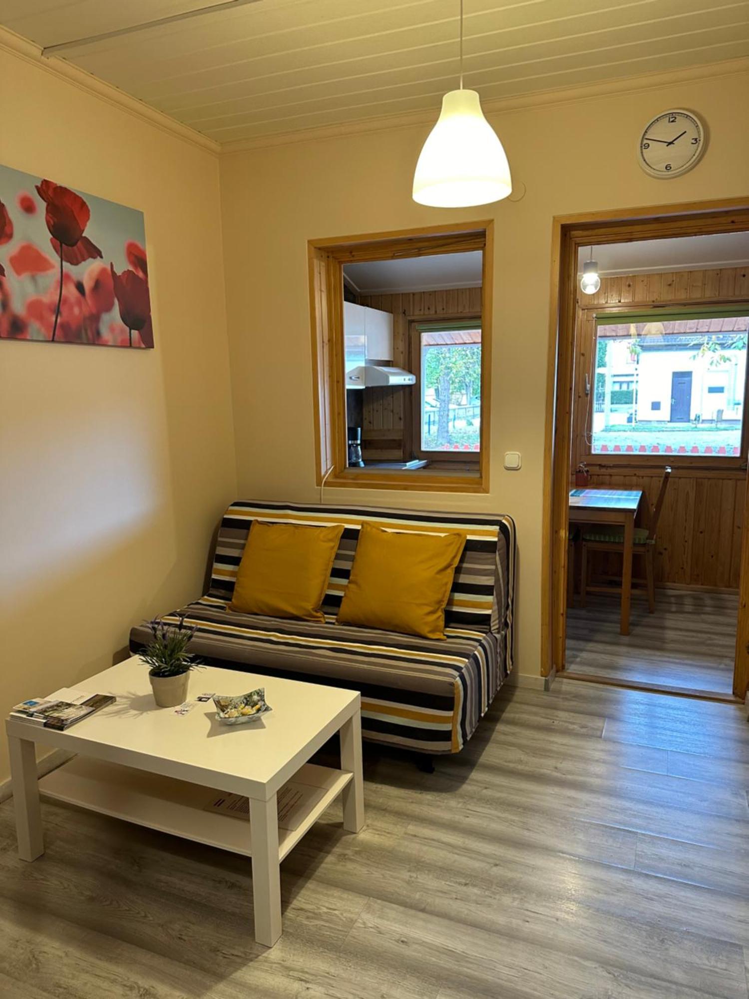 Andrea Apartman Buk Luaran gambar